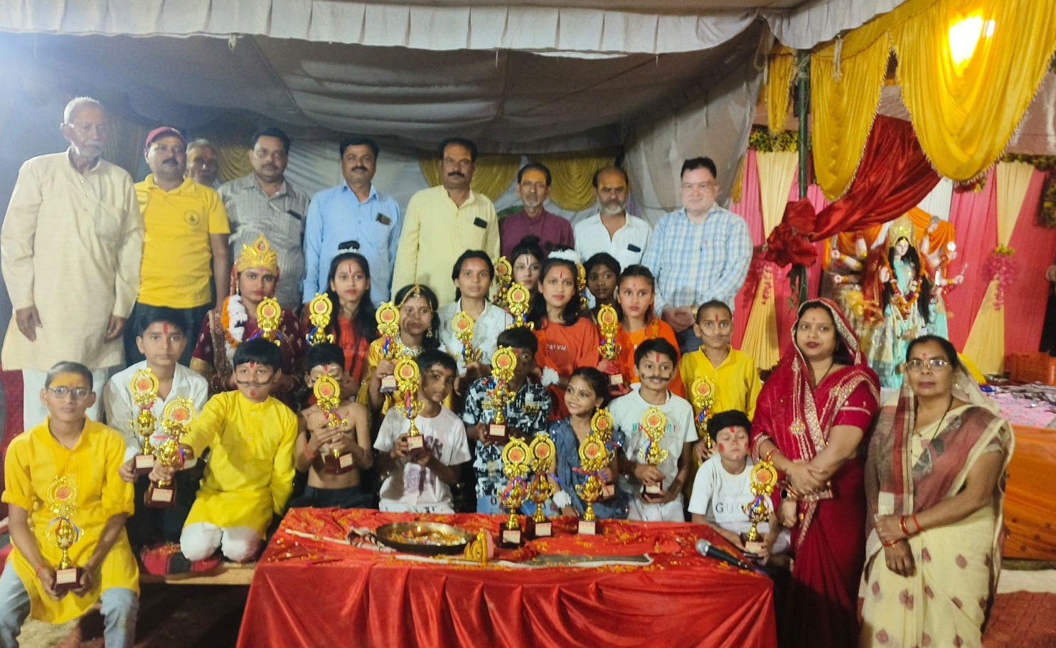 मां दुर्गा सेवा समिति ने नवरात्रि में किया भव्य एवं भक्तिमय आयोजन